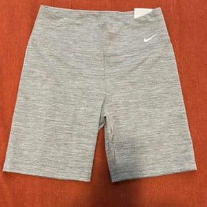 FINAL OFFER - Nike Dri-Fit Biker Shorts